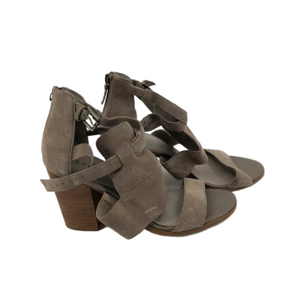 hinge Beige Brown Heeled Boots Almond Toe Zip Closure | Womens 11